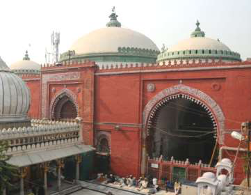 Jamat Khana Mosque, Delhi (Archnet.org,2017) (Source:- https://archnet.org/system/media_contents/contents/112254/original/IAA124436.jpg?1464274257 retrieved on 20/04/2017) 
