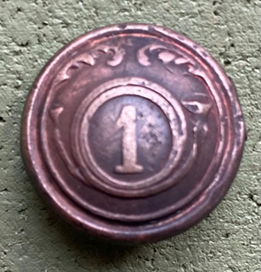  [Button of the Belgian Army soldier]