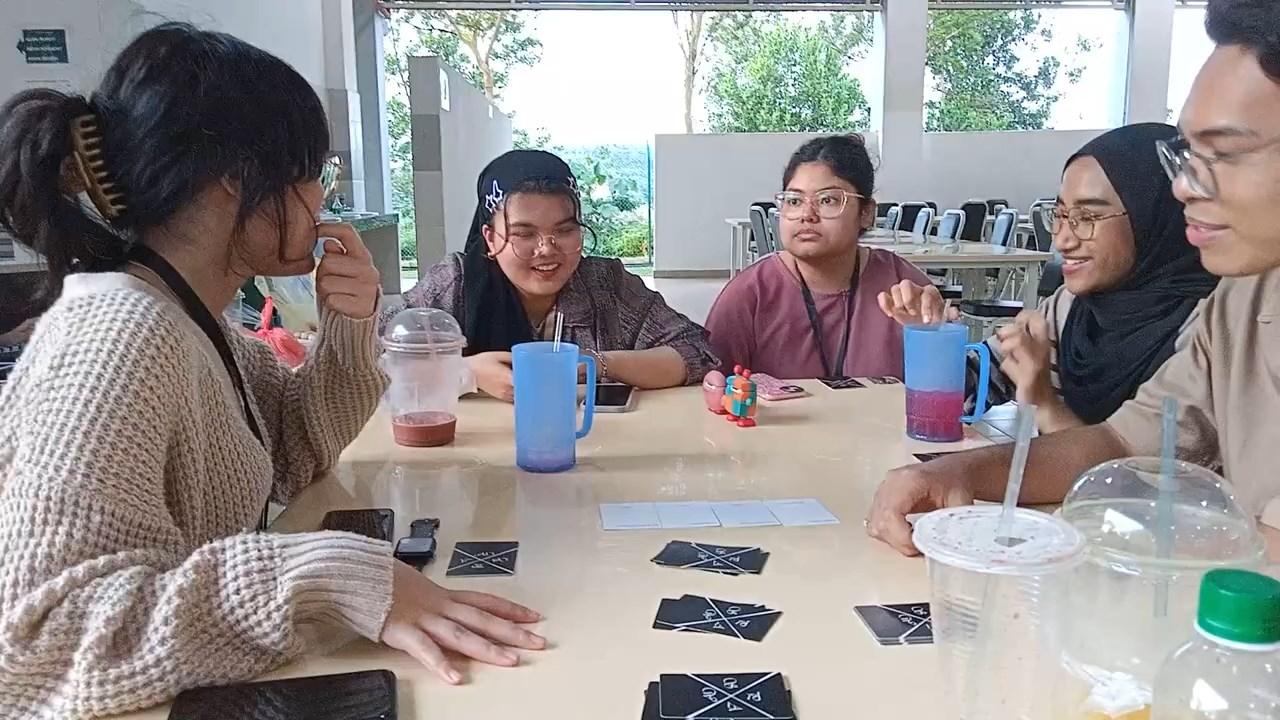 Playing session at students’ cafeteria